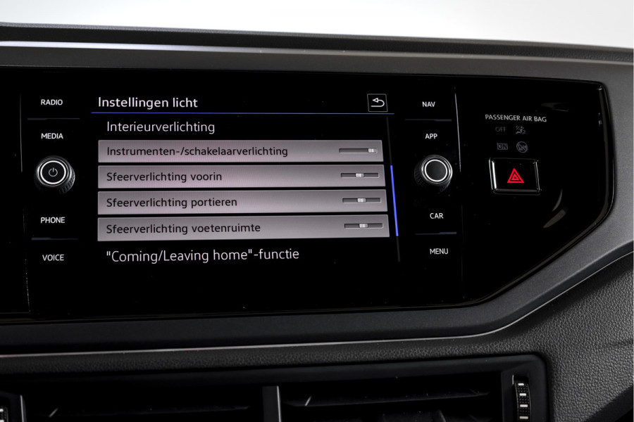 Volkswagen Taigo 1.0 TSI 110 PK R-Line Business - Automaat | Dig. Cockpit | Adapt. Cruise | PDC | Camera | NAV + App.Connect | ECC | DAB | LM 17" |
