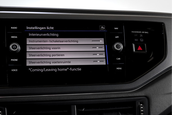 Volkswagen Taigo 1.0 TSI 110 PK R-Line Business - Automaat | Dig. Cockpit | Adapt. Cruise | PDC | Camera | NAV + App.Connect | ECC | DAB | LM 17" |