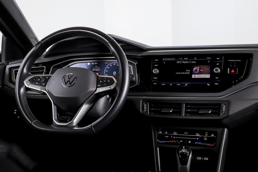Volkswagen Taigo 1.0 TSI 110 PK R-Line Business - Automaat | Dig. Cockpit | Adapt. Cruise | PDC | Camera | NAV + App.Connect | ECC | DAB | LM 17" |