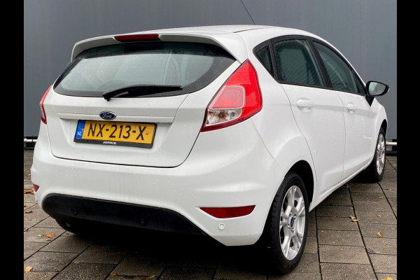 Ford Fiesta BWJ 2017 | 1.0 81PK Style Ultimate | AIRCO | PDC 2X | CRUISE | NAVI | LICHTMETAAL |