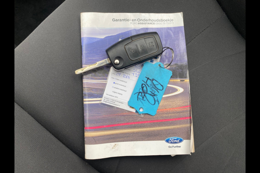 Ford Fiesta BWJ 2017 | 1.0 81PK Style Ultimate | AIRCO | PDC 2X | CRUISE | NAVI | LICHTMETAAL |