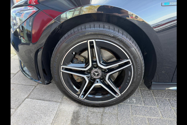 Mercedes-Benz CLA-Klasse 250 e Premium Plus
