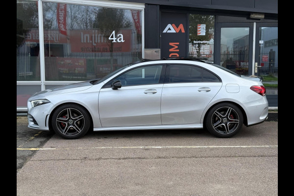 Mercedes-Benz A-Klasse 200 Premium | Pano | Memory | Sfeer | Keyless