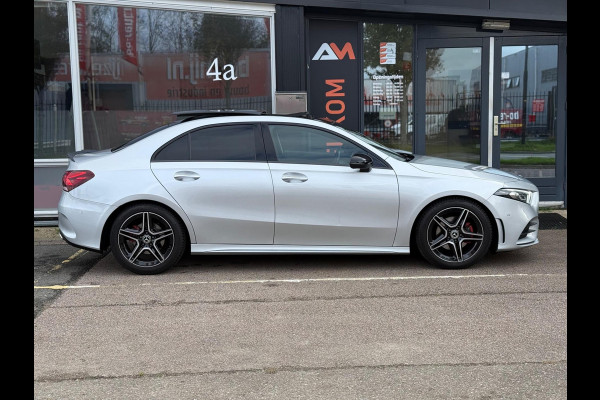 Mercedes-Benz A-Klasse 200 Premium | Pano | Memory | Sfeer | Keyless