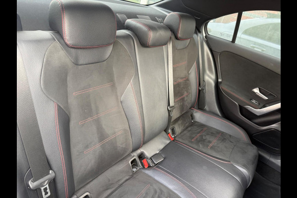 Mercedes-Benz A-Klasse 200 Premium | Pano | Memory | Sfeer | Keyless