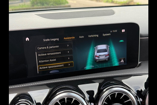 Mercedes-Benz A-Klasse 200 Premium | Pano | Memory | Sfeer | Keyless