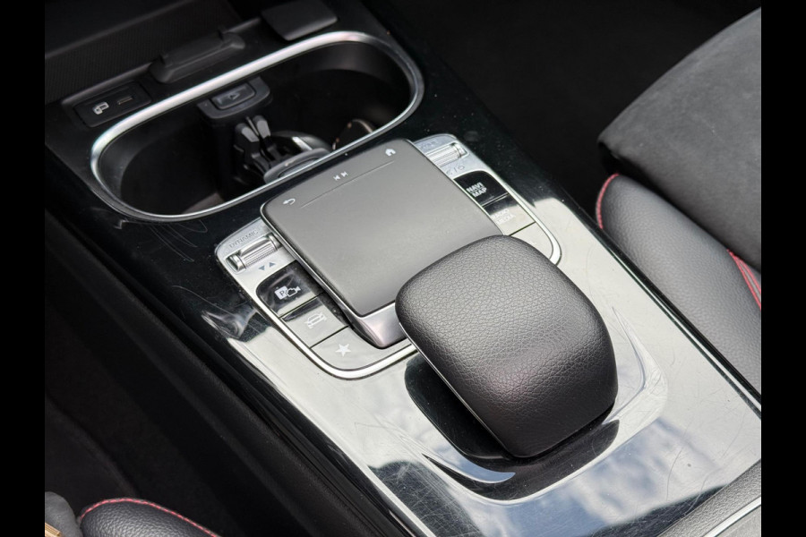 Mercedes-Benz A-Klasse 200 Premium | Pano | Memory | Sfeer | Keyless
