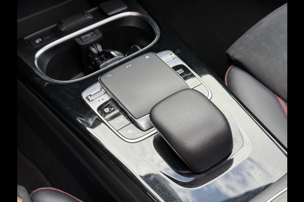 Mercedes-Benz A-Klasse 200 Premium | Pano | Memory | Sfeer | Keyless
