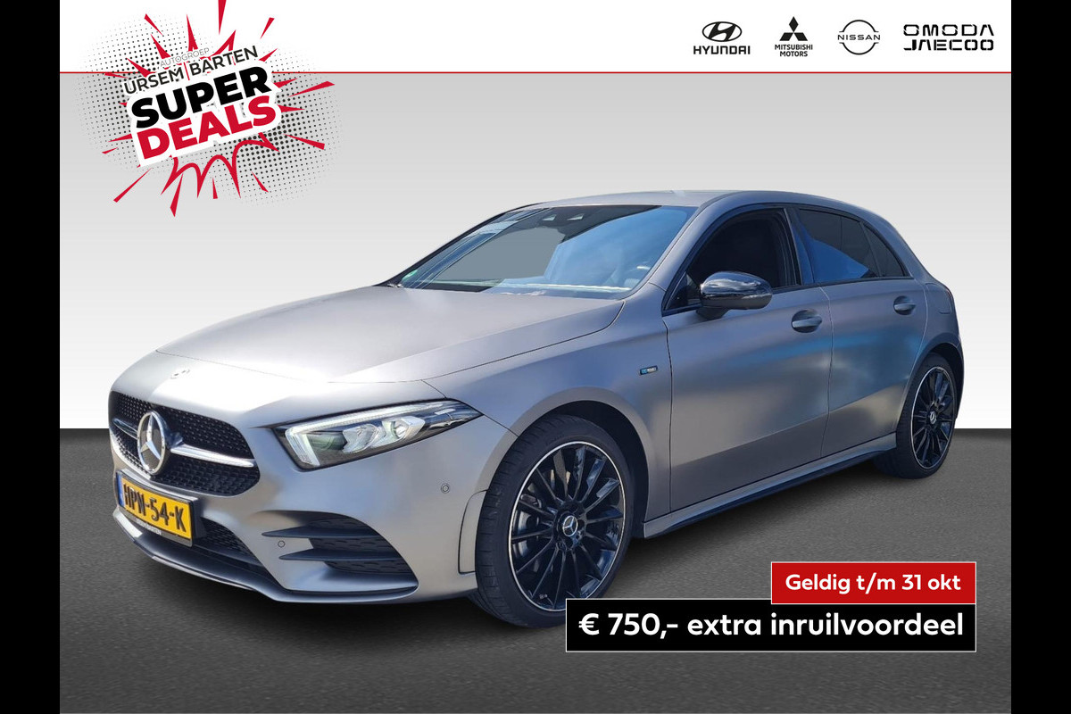 Mercedes-Benz A-Klasse 250 e Premium | widescreen | 19"AMG velgen | sfeerverlichting | blind-spot | trekhaak | Mercedes-Benz A-Klasse 250 e Premium | widescreen | 19"AMG velgen | sfeerverlichting | blind-spot | trekhaak |