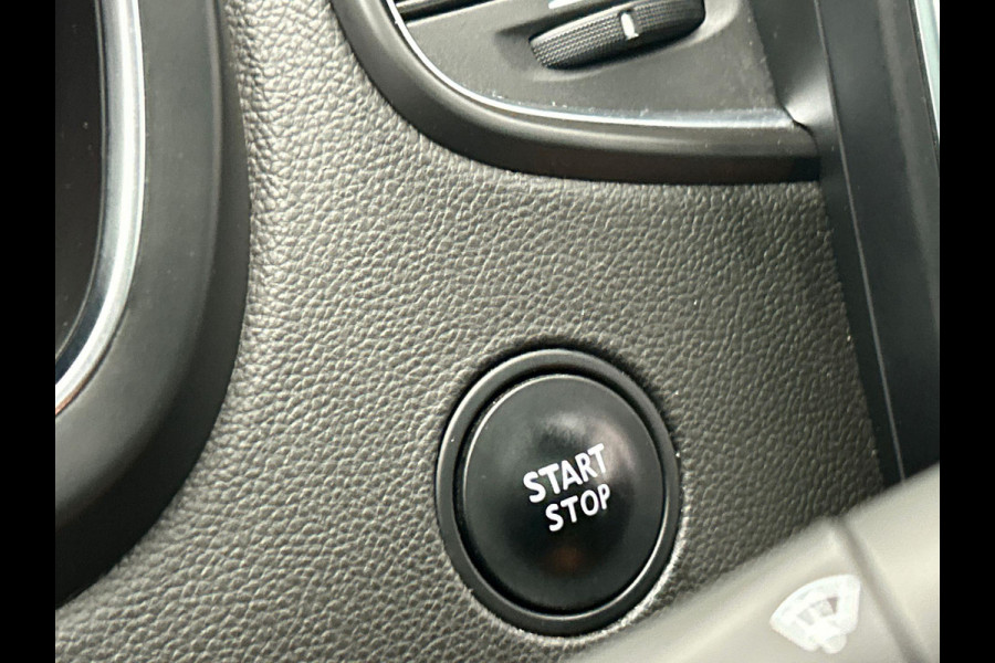 Renault Scénic 1.3 TCe Bose Black/Edition Panoramadak Trekhaak Stoelverwarming