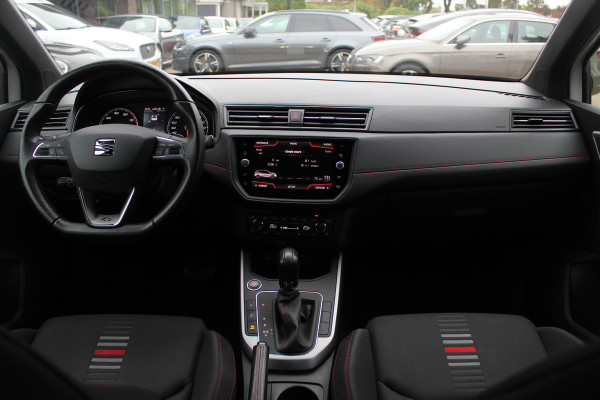Seat Arona 1.0 TSI FR Xcellence Business Intense / Navigatie / Parkeerhulp achter / LED / 17'' / Stoelverwarming / DAB / Cruise Control Adaptief