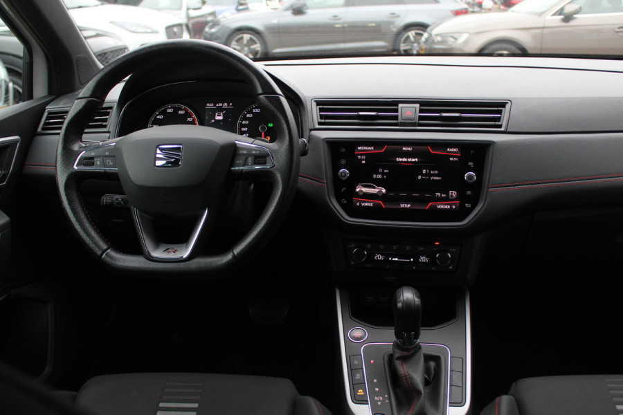 Seat Arona 1.0 TSI FR Xcellence Business Intense / Navigatie / Parkeerhulp achter / LED / 17'' / Stoelverwarming / DAB / Cruise Control Adaptief