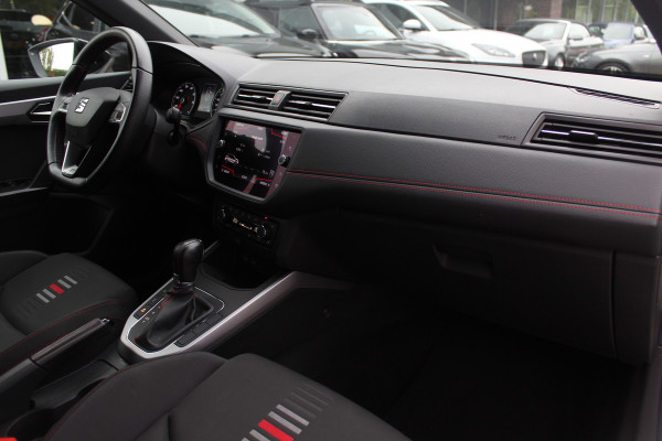 Seat Arona 1.0 TSI FR Xcellence Business Intense / Navigatie / Parkeerhulp achter / LED / 17'' / Stoelverwarming / DAB / Cruise Control Adaptief