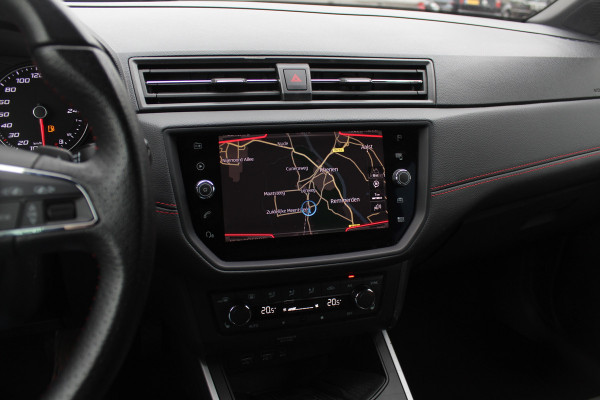 Seat Arona 1.0 TSI FR Xcellence Business Intense / Navigatie / Parkeerhulp achter / LED / 17'' / Stoelverwarming / DAB / Cruise Control Adaptief