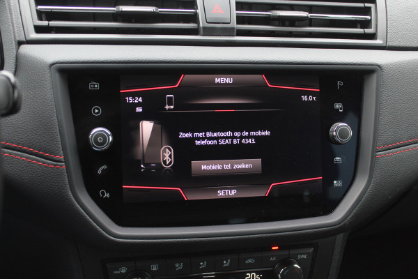 Seat Arona 1.0 TSI FR Xcellence Business Intense / Navigatie / Parkeerhulp achter / LED / 17'' / Stoelverwarming / DAB / Cruise Control Adaptief