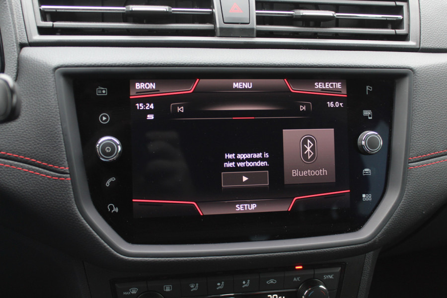 Seat Arona 1.0 TSI FR Xcellence Business Intense / Navigatie / Parkeerhulp achter / LED / 17'' / Stoelverwarming / DAB / Cruise Control Adaptief