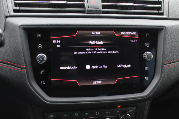 Seat Arona 1.0 TSI FR Xcellence Business Intense / Navigatie / Parkeerhulp achter / LED / 17'' / Stoelverwarming / DAB / Cruise Control Adaptief