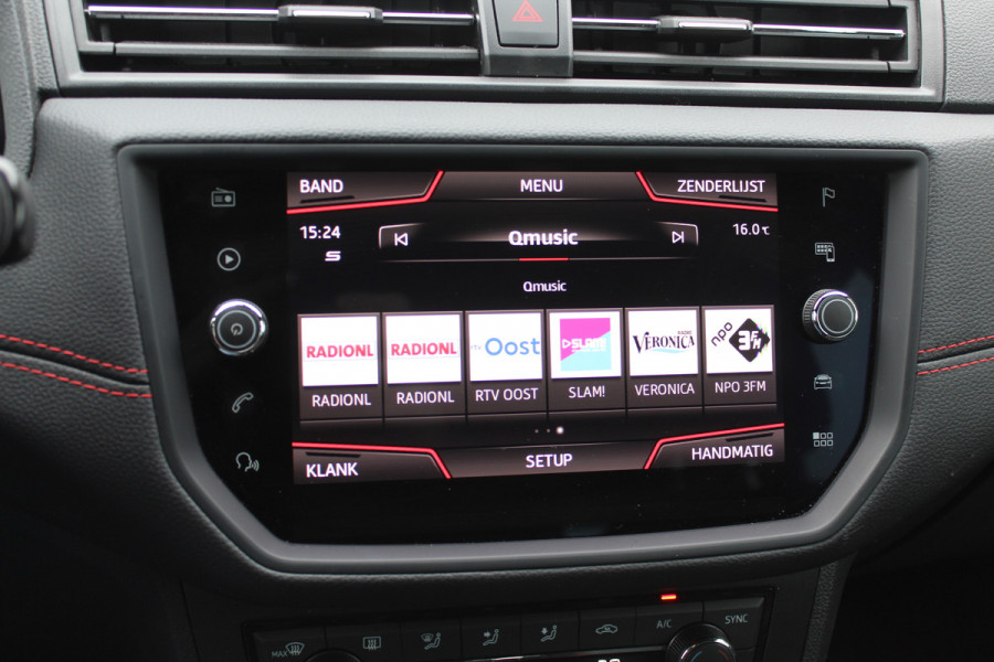 Seat Arona 1.0 TSI FR Xcellence Business Intense / Navigatie / Parkeerhulp achter / LED / 17'' / Stoelverwarming / DAB / Cruise Control Adaptief