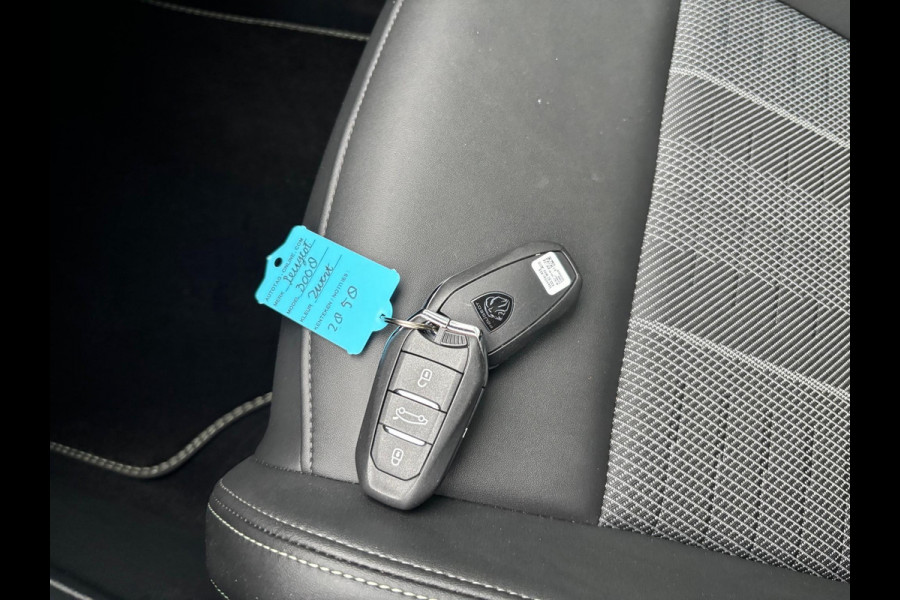 Peugeot 3008 1.2 Hybrid 136 GT | Elektr. achterklep | Adaptive cruise | Camera | Prijs is rijklaar