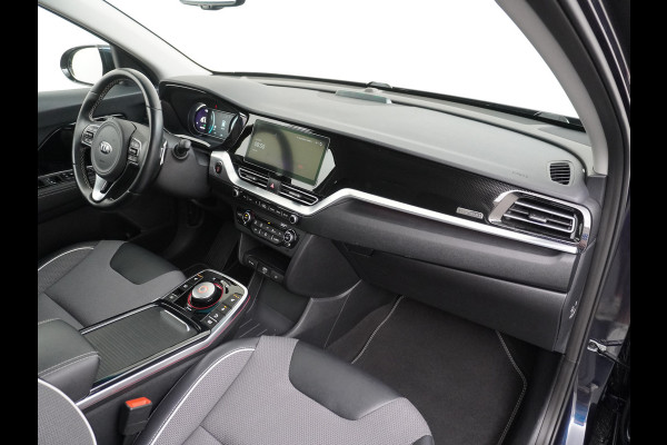 Kia e-Niro DynamicLine 64kWh SOH=100% Warmtepomp Apple Carplay Android Auto Adaptieve Cruise Control Navi Ecc Camera Pdc DAB Stoelverwarming Stuurverwarming Kia Live Lmv 1e Eigenaar 100% Dealeronderhouden