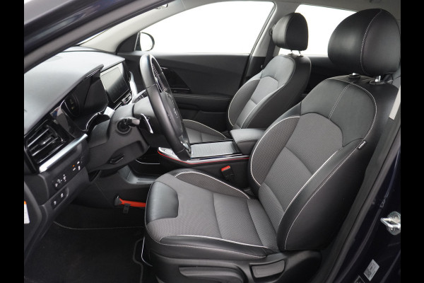 Kia e-Niro DynamicLine 64kWh SOH=100% Warmtepomp Apple Carplay Android Auto Adaptieve Cruise Control Navi Ecc Camera Pdc DAB Stoelverwarming Stuurverwarming Kia Live Lmv 1e Eigenaar 100% Dealeronderhouden