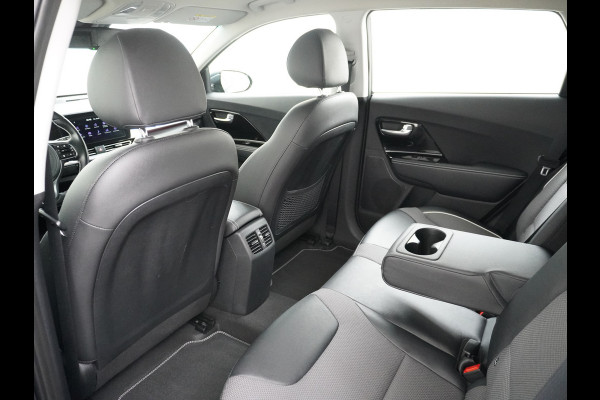 Kia e-Niro DynamicLine 64kWh SOH=100% Warmtepomp Apple Carplay Android Auto Adaptieve Cruise Control Navi Ecc Camera Pdc DAB Stoelverwarming Stuurverwarming Kia Live Lmv 1e Eigenaar 100% Dealeronderhouden
