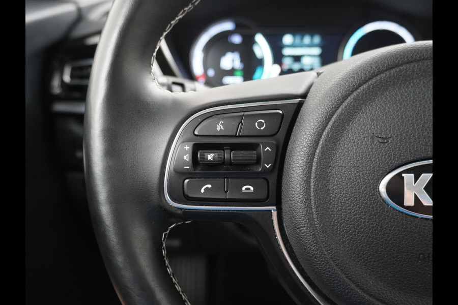 Kia e-Niro DynamicLine 64kWh SOH=100% Warmtepomp Apple Carplay Android Auto Adaptieve Cruise Control Navi Ecc Camera Pdc DAB Stoelverwarming Stuurverwarming Kia Live Lmv 1e Eigenaar 100% Dealeronderhouden