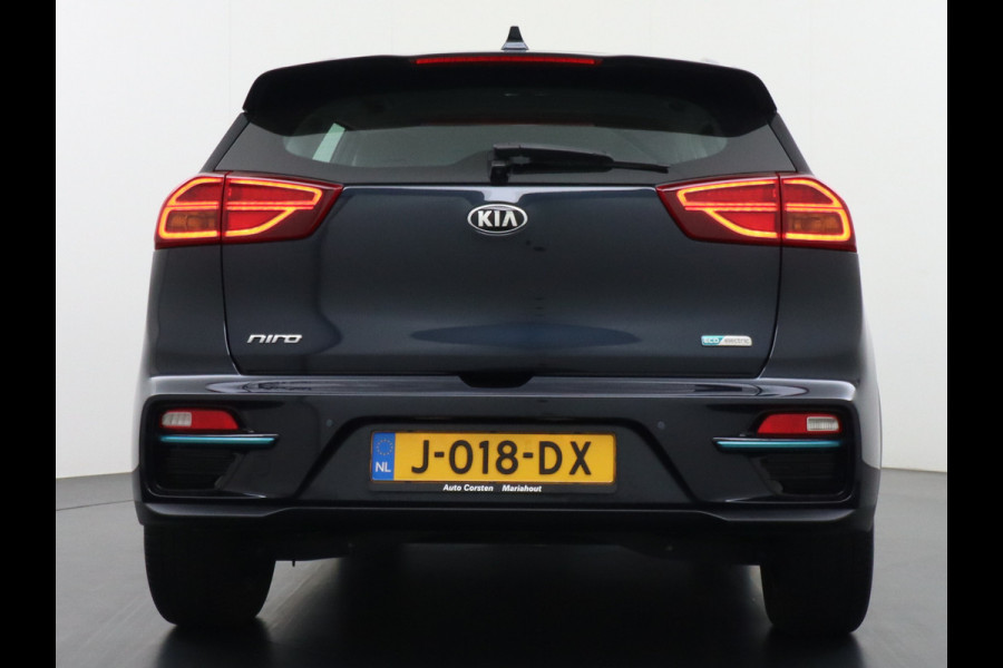 Kia e-Niro DynamicLine 64kWh SOH=100% Warmtepomp Apple Carplay Android Auto Adaptieve Cruise Control Navi Ecc Camera Pdc DAB Stoelverwarming Stuurverwarming Kia Live Lmv 1e Eigenaar 100% Dealeronderhouden