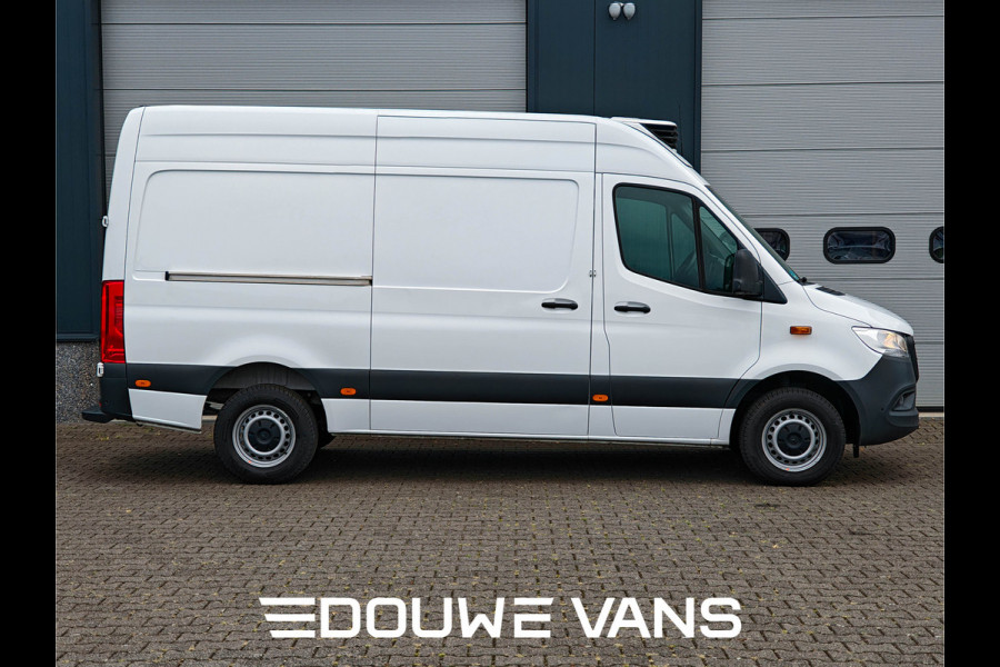 Mercedes-Benz Sprinter 317 L2H2 Vrieswagen Dag en Nacht Gev.Stoel MBUX Koelwagen Nieuwe Koeling 2 jaar Carrier Transicold Garantie.