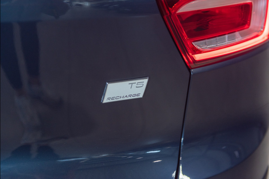 Volvo XC40 T5 Plug-in Hybrid Inscription Schuifdak 360camera 262pk