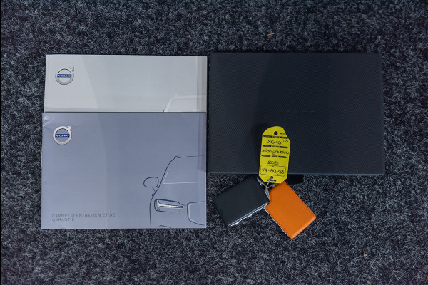 Volvo XC40 T5 Plug-in Hybrid Inscription Schuifdak 360camera 262pk