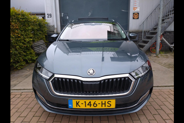 Škoda Octavia Combi 1.0 e-TSI Business Edition Plus open dak stoelverwarming!