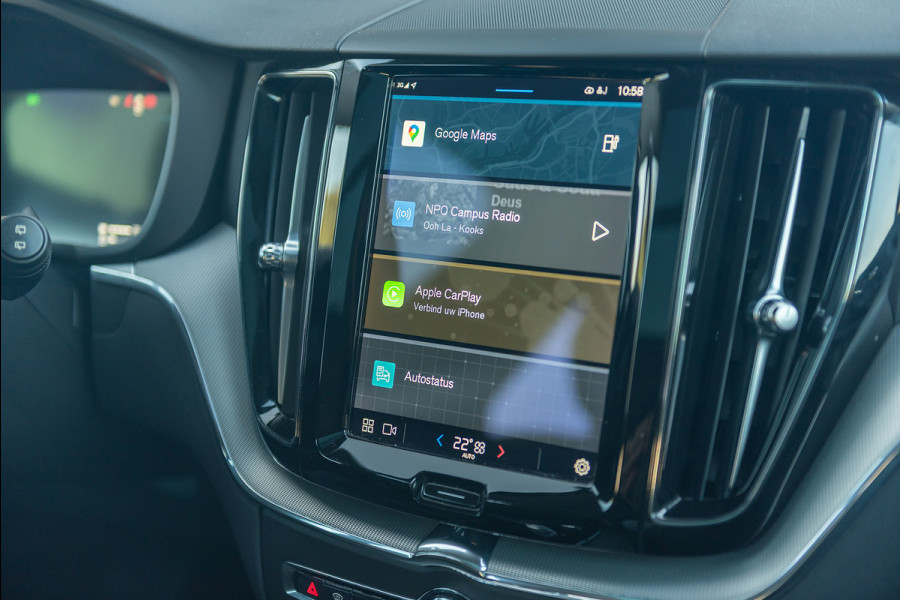 Volvo XC60 T6 Aut. Long Range Plus Dark Trekhaak Leder Parkeercamera 350pk