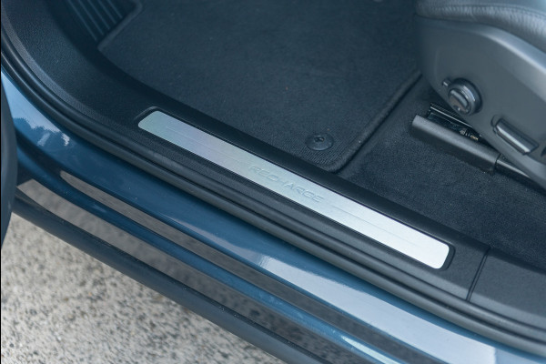 Volvo XC60 T6 Aut. Long Range Plus Dark Trekhaak Leder Parkeercamera 350pk