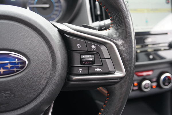Subaru XV 2.0i e-BOXER Premium + SCHUIFDAK / TREKHAAK / LEDER / CAMERA