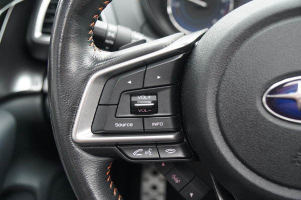 Subaru XV 2.0i e-BOXER Premium + SCHUIFDAK / TREKHAAK / LEDER / CAMERA