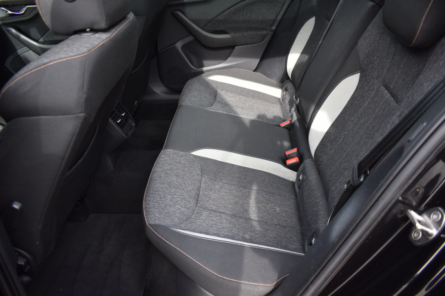 Škoda SCALA 1.0 TSI Business Edition Automaat / Panoramadak / Parkeerhulp / Virtual Cockpit / LED/ Climate Control