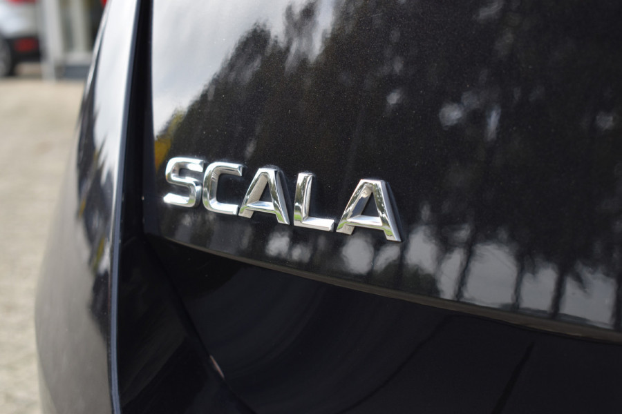 Škoda SCALA 1.0 TSI Business Edition Automaat / Panoramadak / Parkeerhulp / Virtual Cockpit / LED/ Climate Control
