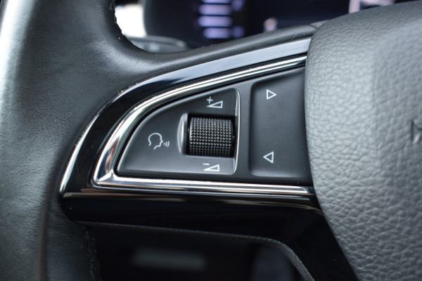 Škoda SCALA 1.0 TSI Business Edition Automaat / Panoramadak / Parkeerhulp / Virtual Cockpit / LED/ Climate Control