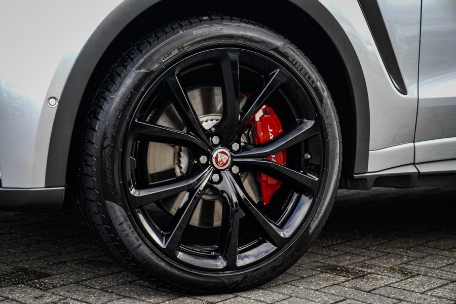 Jaguar F-Pace 5.0 V8 S/C AWD SVR | Lane Assist | Luxe Kuipstoelen | Head up | Meridian Sound system | 551PK | Dealer onderhouden |