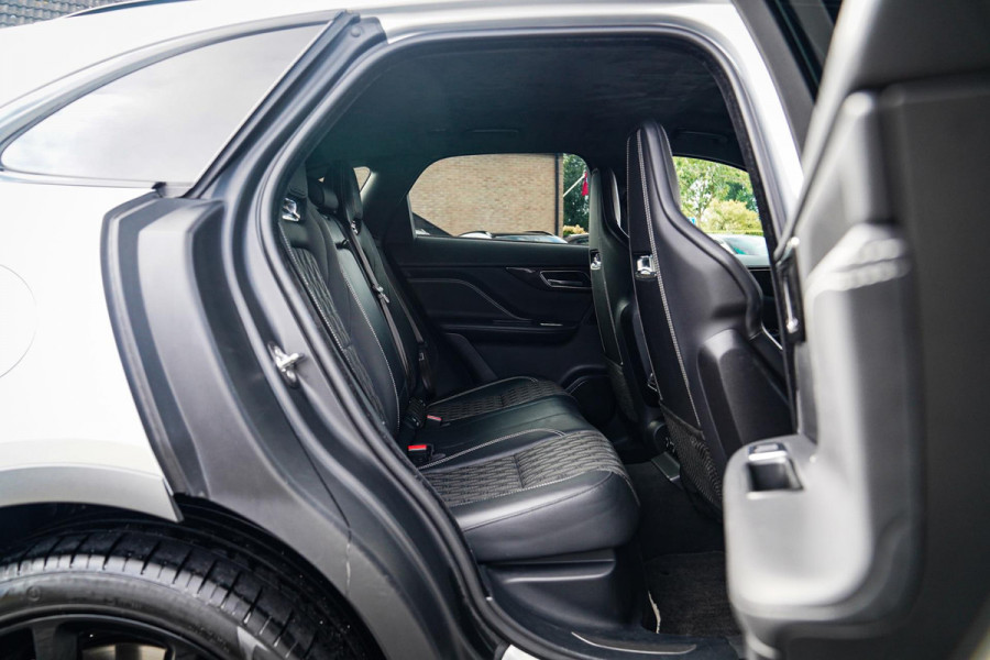 Jaguar F-Pace 5.0 V8 S/C AWD SVR | Lane Assist | Luxe Kuipstoelen | Head up | Meridian Sound system | 551PK | Dealer onderhouden |