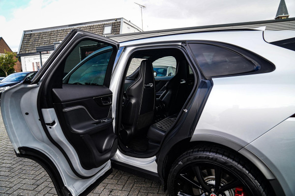 Jaguar F-Pace 5.0 V8 S/C AWD SVR | Lane Assist | Luxe Kuipstoelen | Head up | Meridian Sound system | 551PK | Dealer onderhouden |