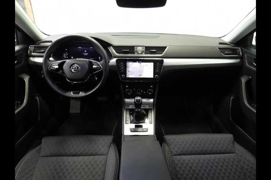 Škoda Superb Combi 1.5 TSI Aut. Business Edition NAVI/CAMERA/LED/16"LMV!
