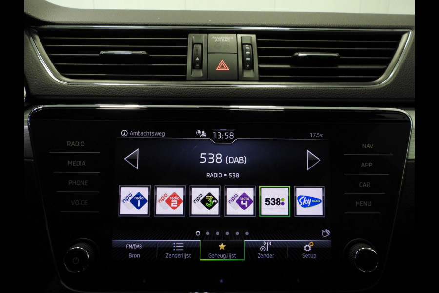 Škoda Superb Combi 1.5 TSI Aut. Business Edition NAVI/CAMERA/LED/16"LMV!