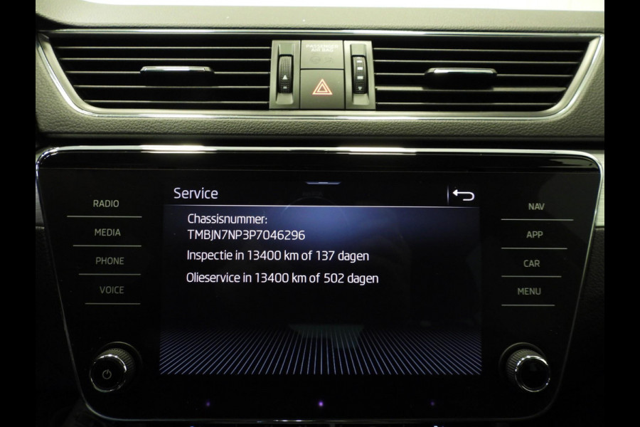 Škoda Superb Combi 1.5 TSI Aut. Business Edition NAVI/CAMERA/LED/16"LMV!