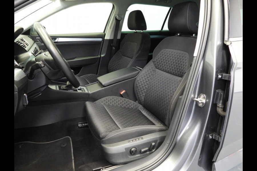 Škoda Superb Combi 1.5 TSI Aut. Business Edition NAVI/CAMERA/LED/16"LMV!