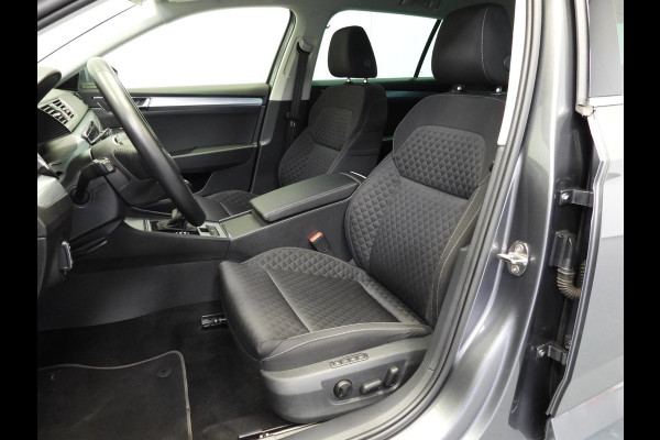 Škoda Superb Combi 1.5 TSI Aut. Business Edition NAVI/CAMERA/LED/16"LMV!