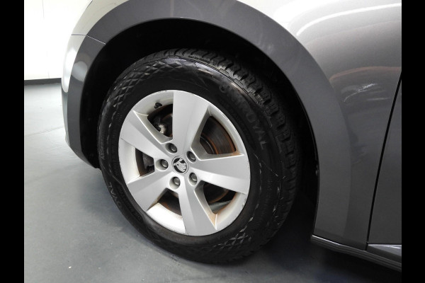 Škoda Superb Combi 1.5 TSI Aut. Business Edition NAVI/CAMERA/LED/16"LMV!