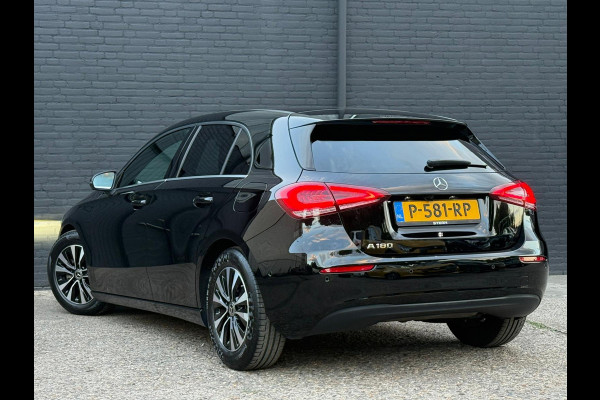 Mercedes-Benz A-Klasse 180 Business Solution AMG | STOEL VERW | CAMERA | CARPLAY | MULTI STUUR | NWE APK