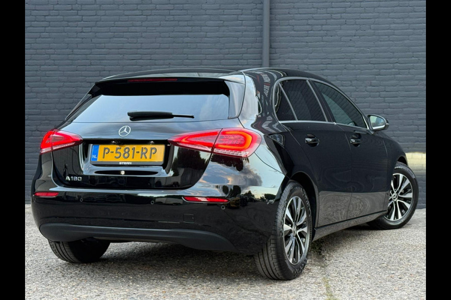 Mercedes-Benz A-Klasse 180 Business Solution AMG | STOEL VERW | CAMERA | CARPLAY | MULTI STUUR | NWE APK
